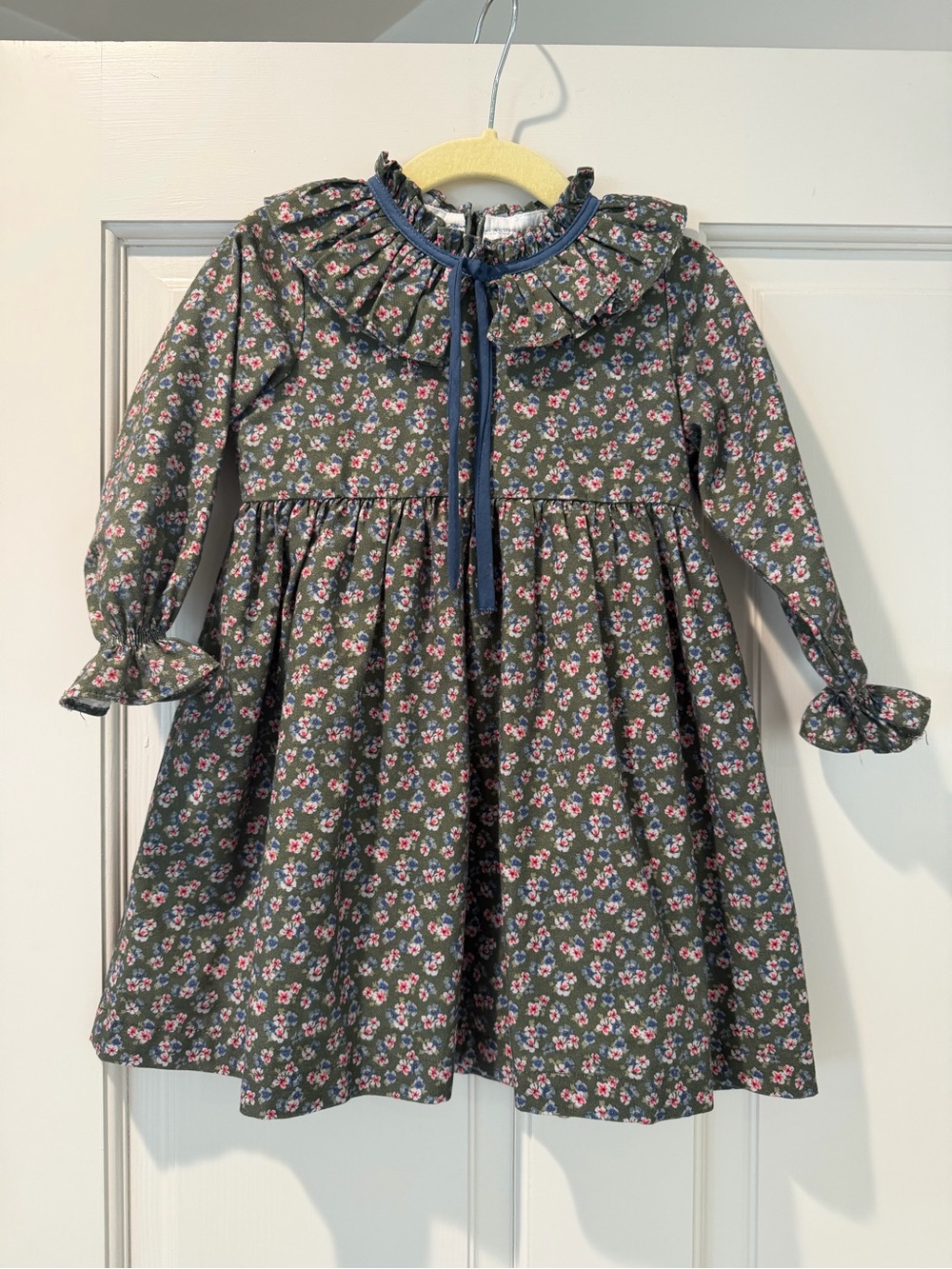 Girls Olive Floral Ruffle-Collar Dress with Tie